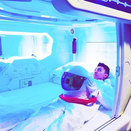 Met A Space Pod @ Boat Quay Singapur Dış mekan fotoğraf