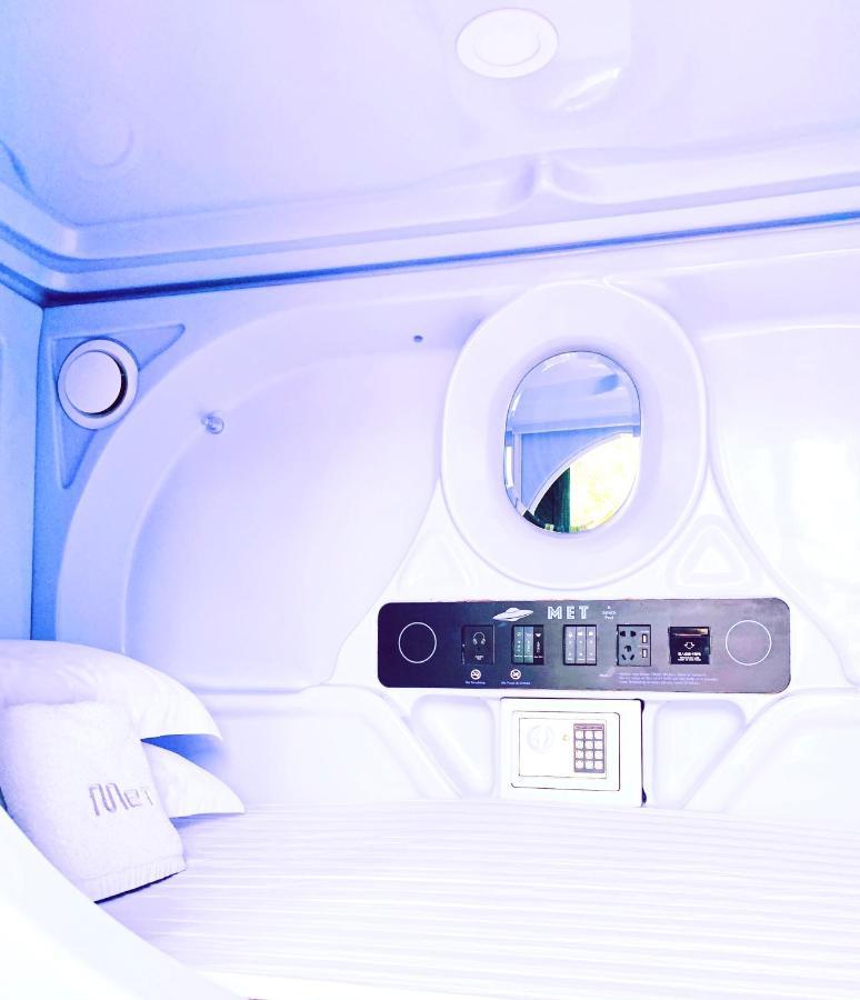 Met A Space Pod @ Boat Quay Singapur Dış mekan fotoğraf