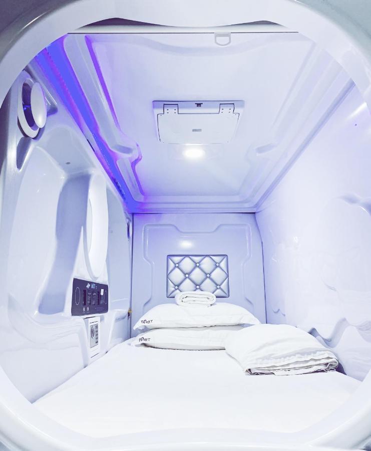 Met A Space Pod @ Boat Quay Singapur Dış mekan fotoğraf