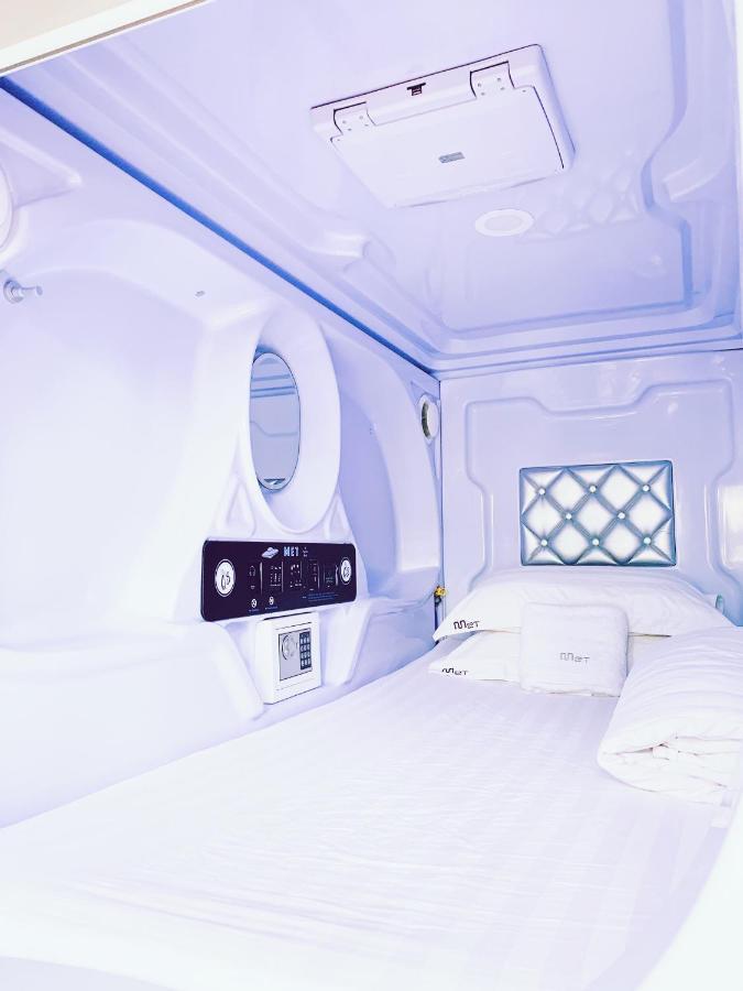 Met A Space Pod @ Boat Quay Singapur Dış mekan fotoğraf